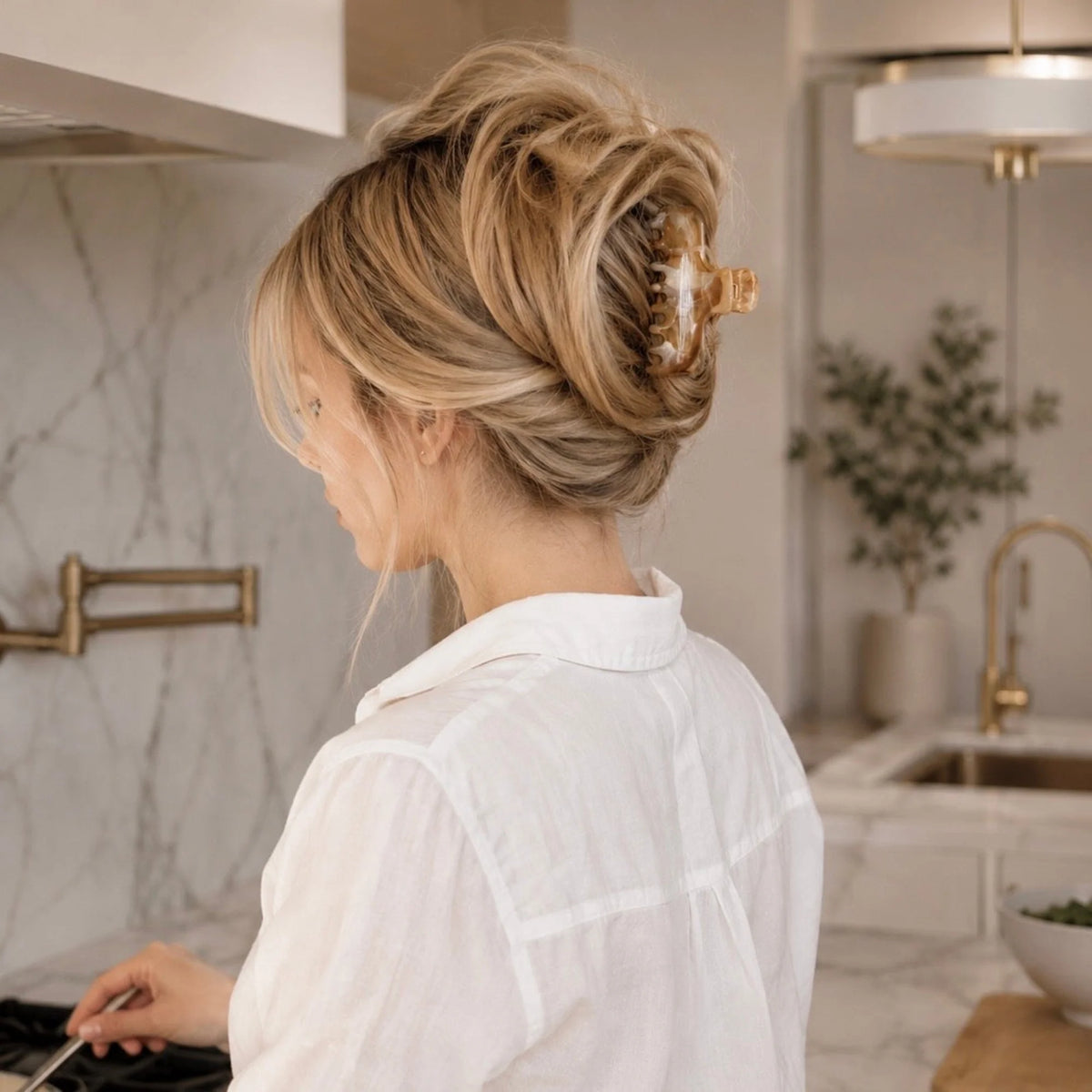 Marble Hair Claw Clip Set – 3 Piece