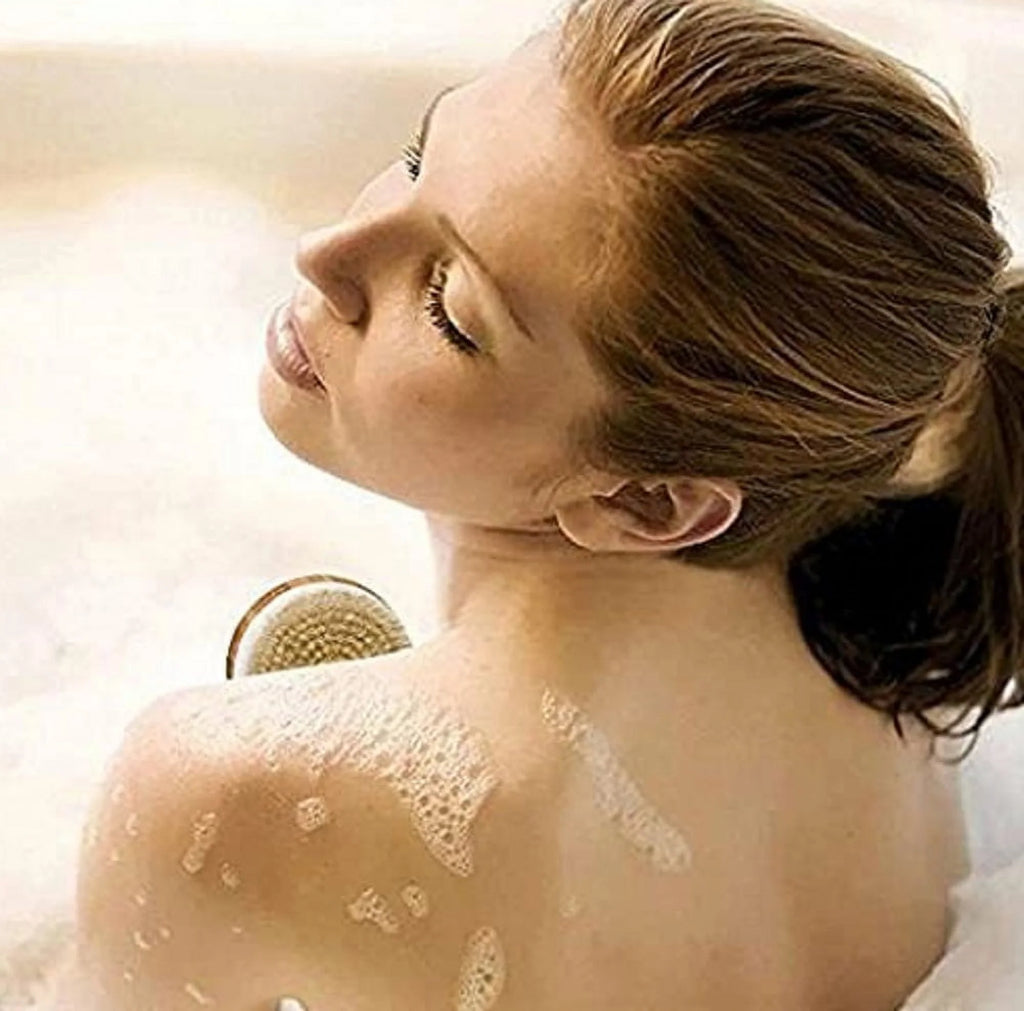 Dry Body Brush with Long Bamboo Handle – Natural Bristle Exfoliating Brush for Lymphatic Drainage, Cellulite Reduction & Full-Body Spa Care